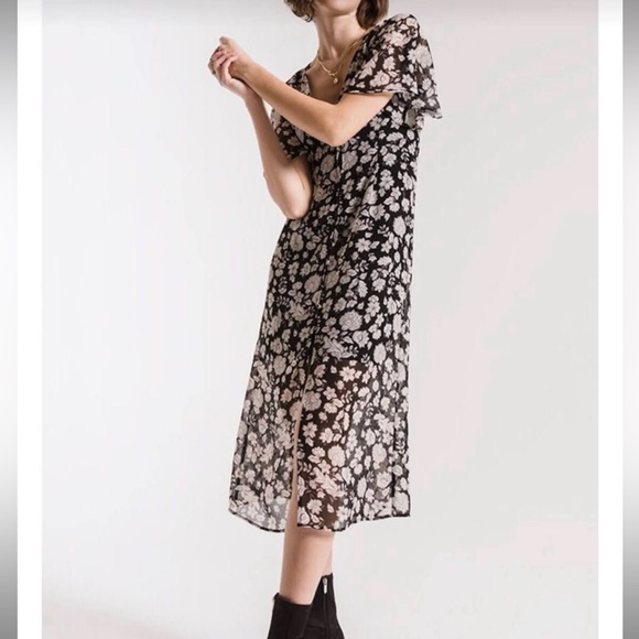 Black swan button up floral dress - Picture 1 of 6